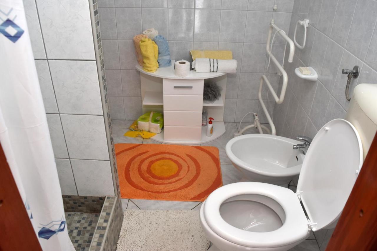 Apartments Paric Вир Екстер'єр фото